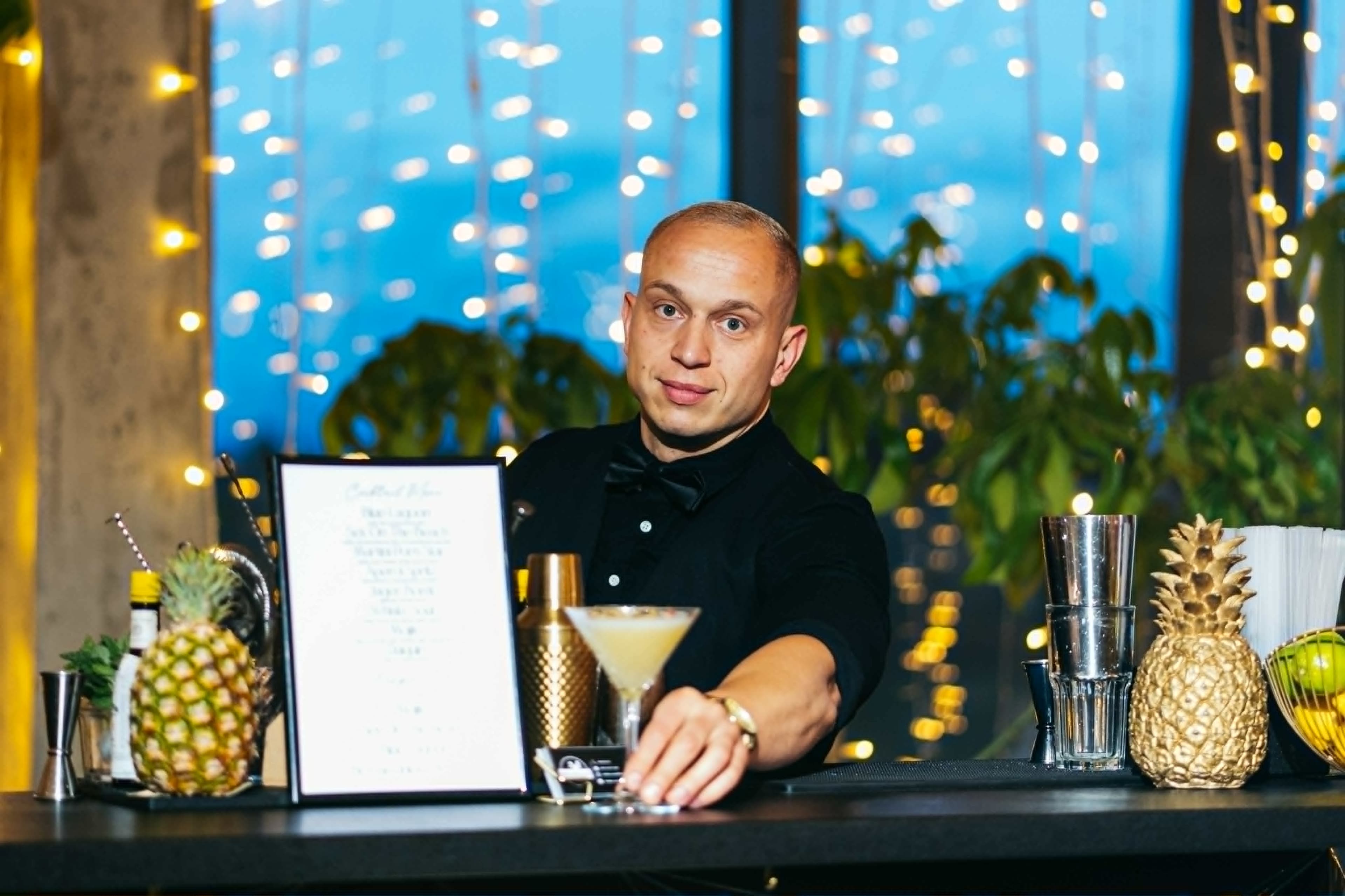 Cocktail bar