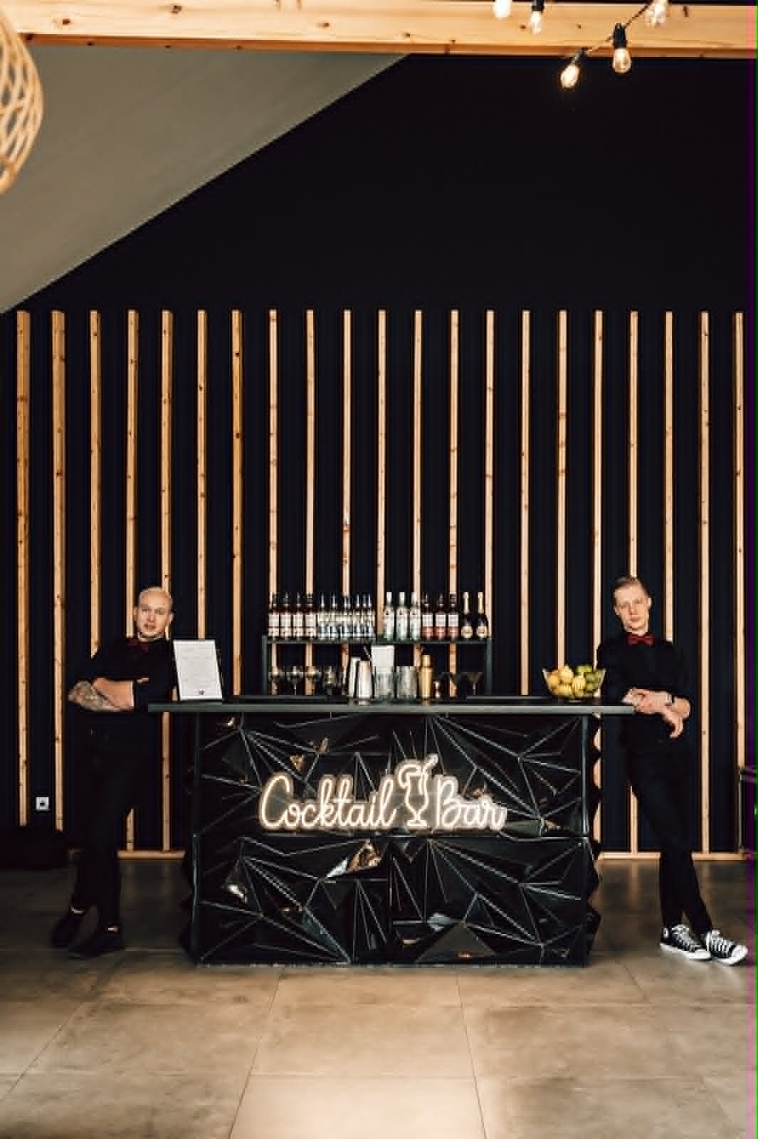 Bar Czarny Nowoczesny